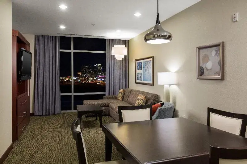 Staybridge Suites: Las Vegas - Stadium District by IHG - Chambres