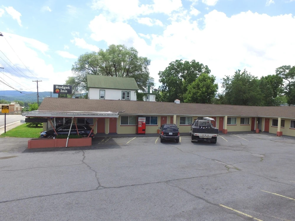 Budget Inn