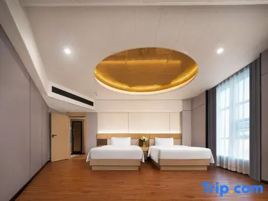 Family Suite with city view