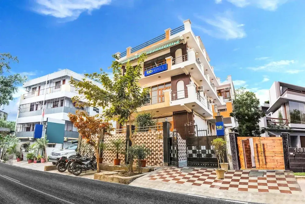 FabHotel Samridhi Residency