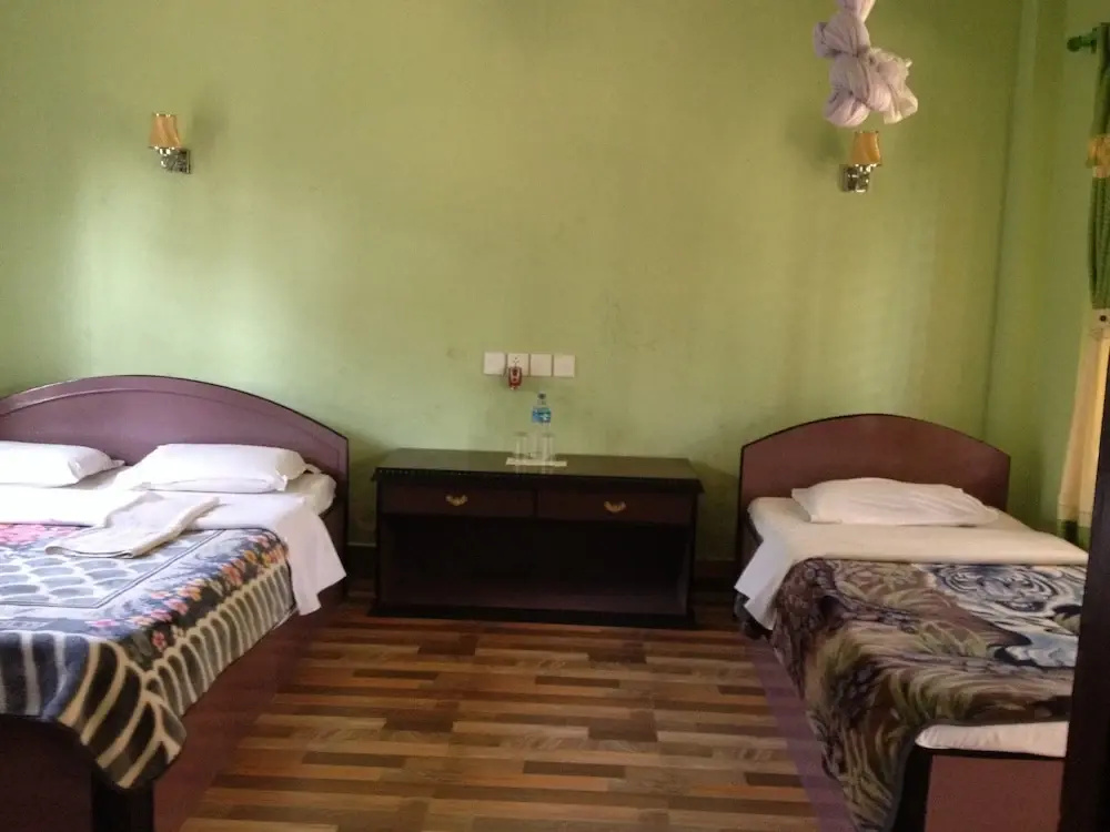 Standard Double room with balcony (full double bed)