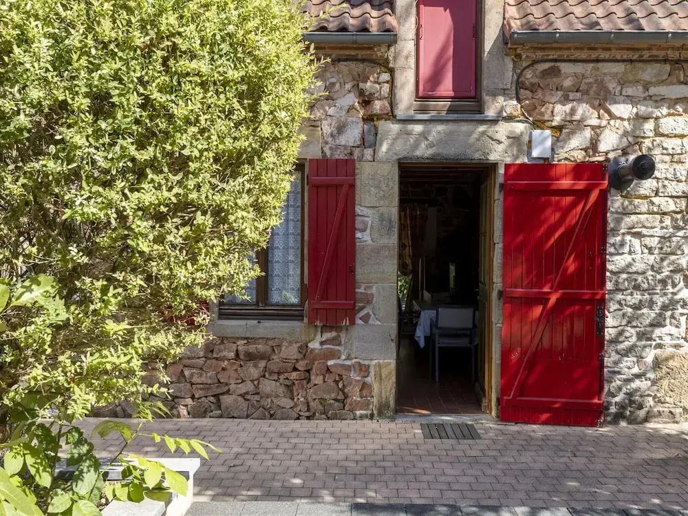 Country House Near Parc du Morvan With Pool