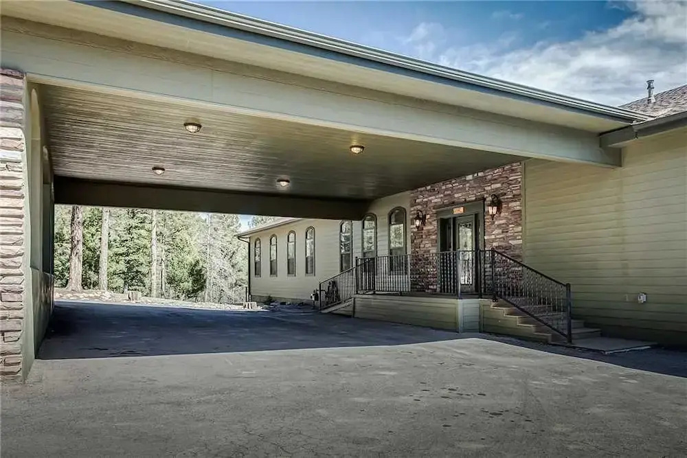 Alpine Village Lodge - Five Bedroom Cabin