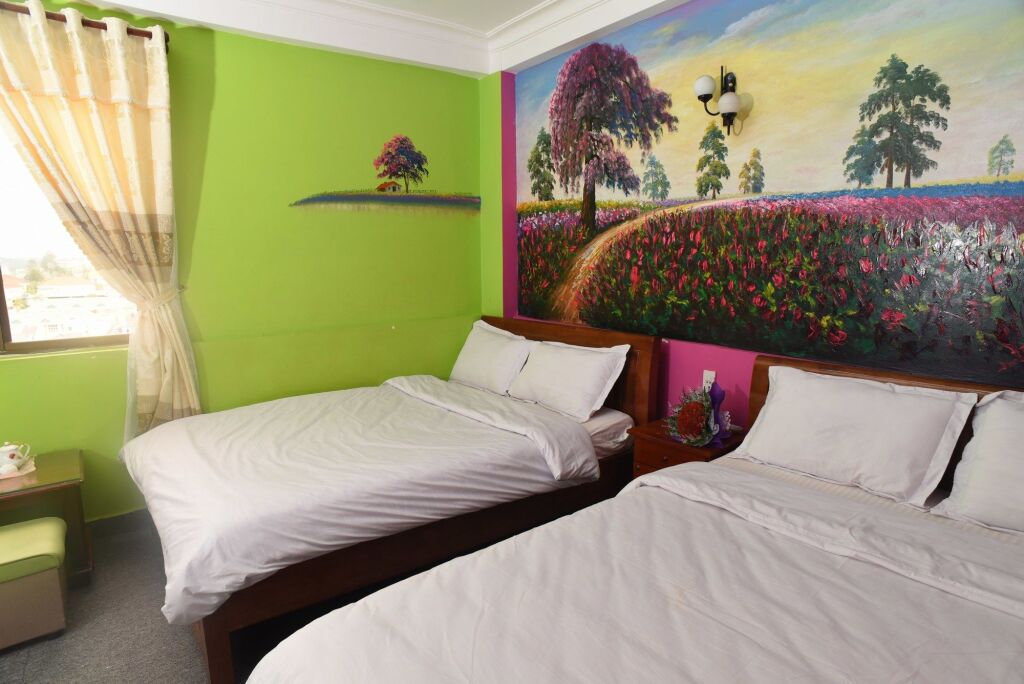 Ken's Backpackers Hotel by null