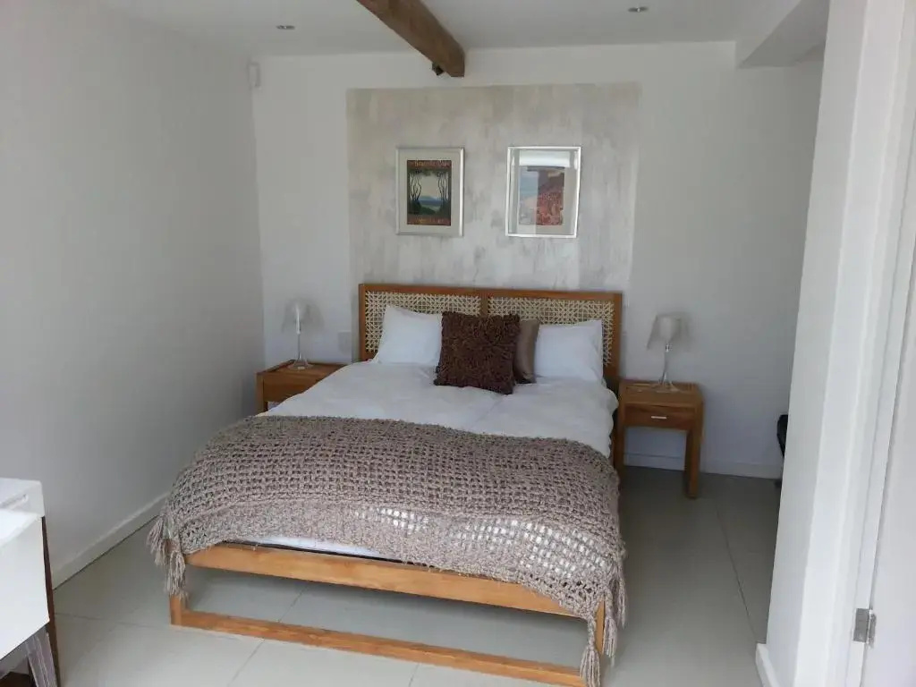 Standard Double room with garden view (full double bed)