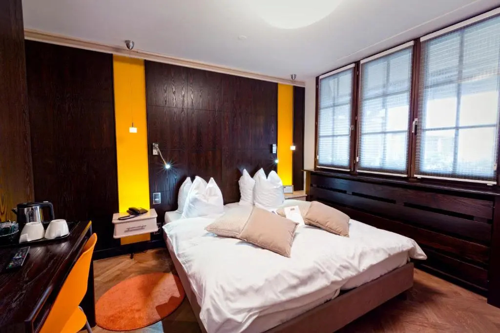 Privilege room