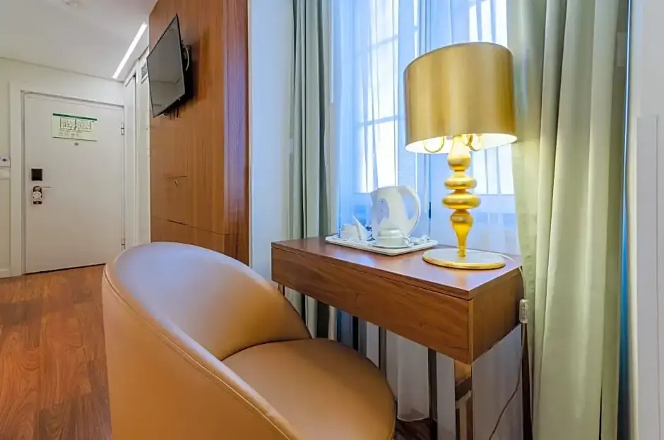 Interior Double room (twin beds)