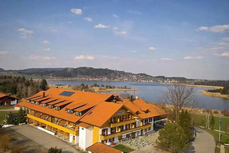 Beach & Waterfront