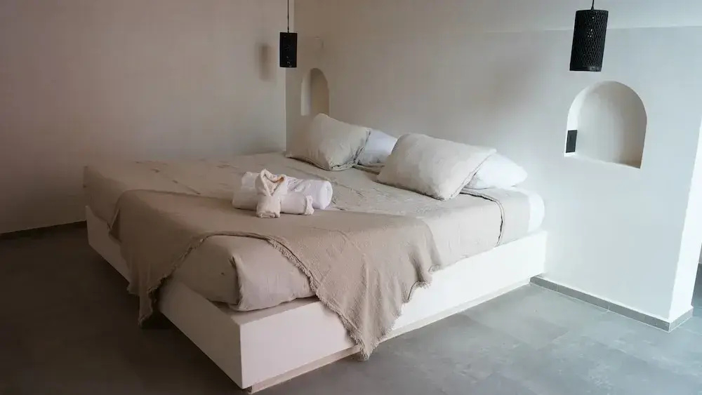 4 Bedrooms Villa