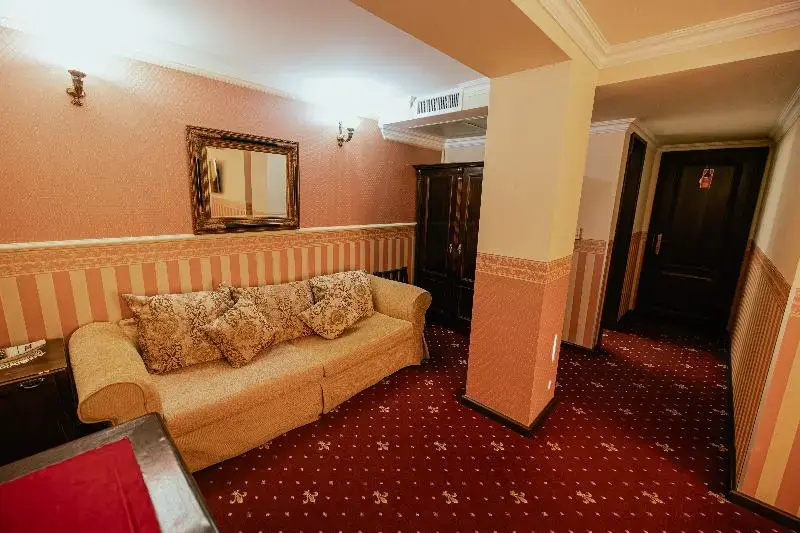 Double Studio (full double bed)