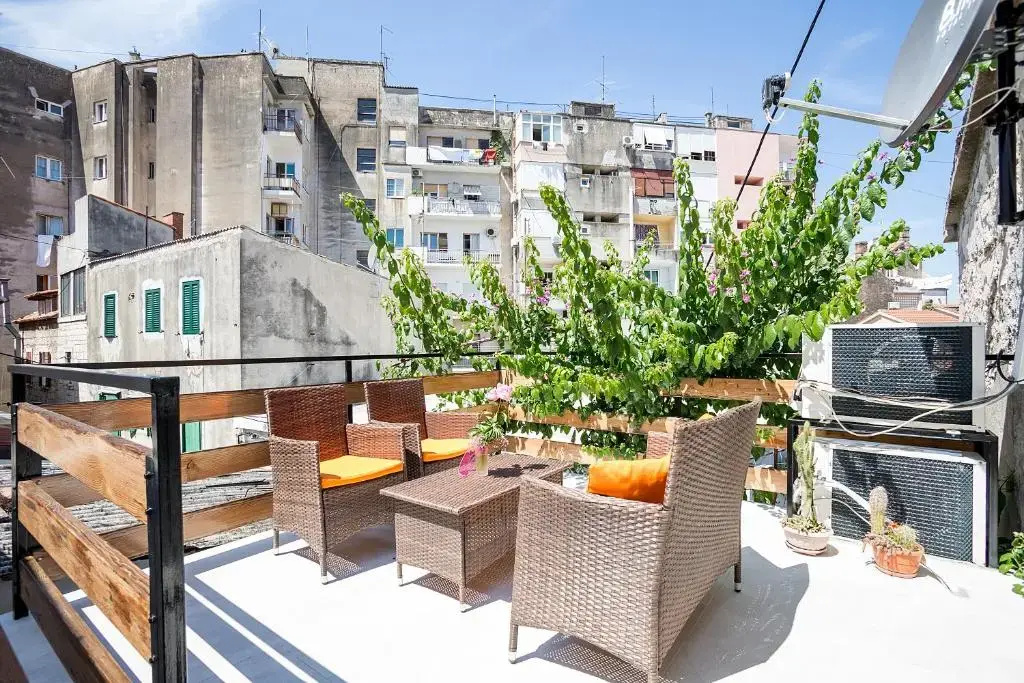 1 Bedroom Apartment with balcony