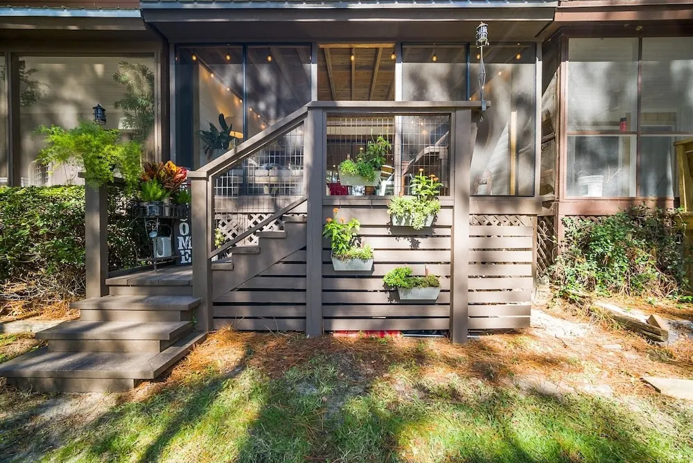 Simply Seagrove 2 Bedroom Home by Redawning
