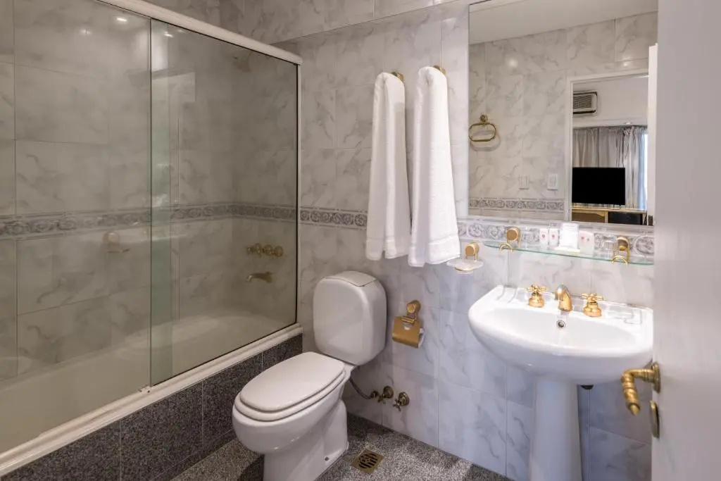 Standard Double room with city view (full double bed)