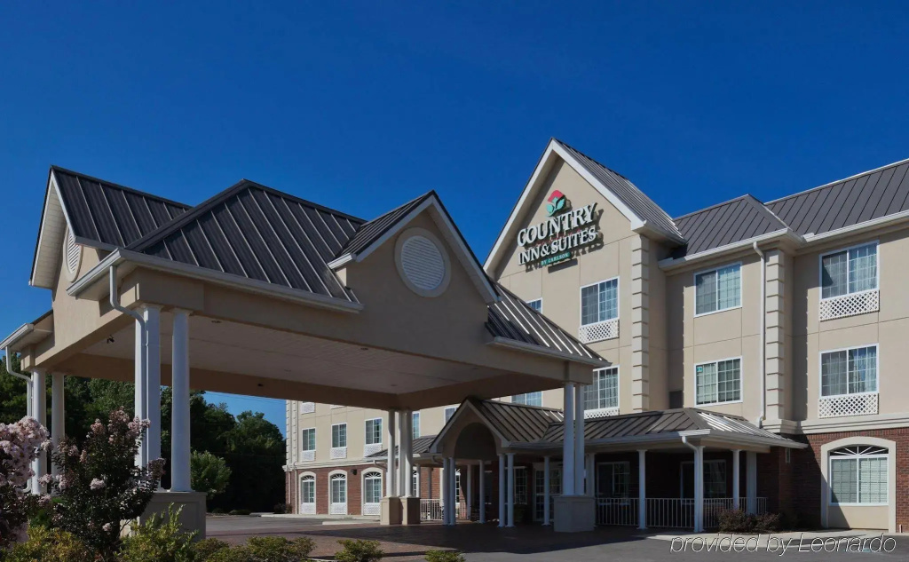 Garner Hotel Madison Huntsville Airport by IHG
