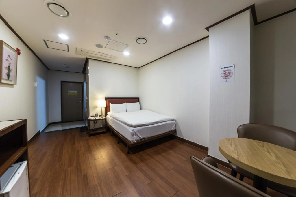 Youngbin Hotel — 4