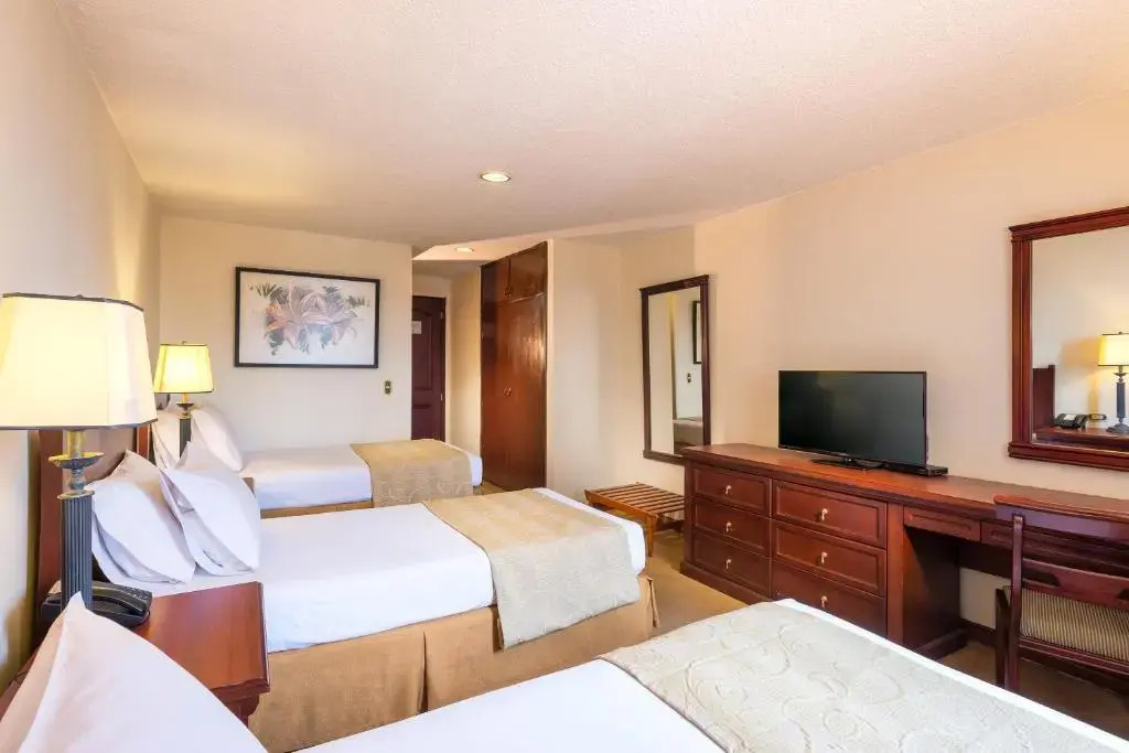 標準四人房，雙人床