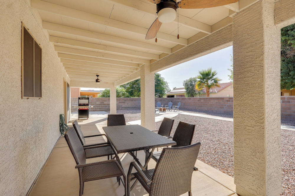 Foothills Family Home Near Lake & Colorado River!