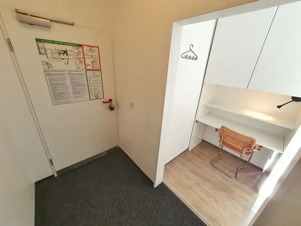 Standard Triple room