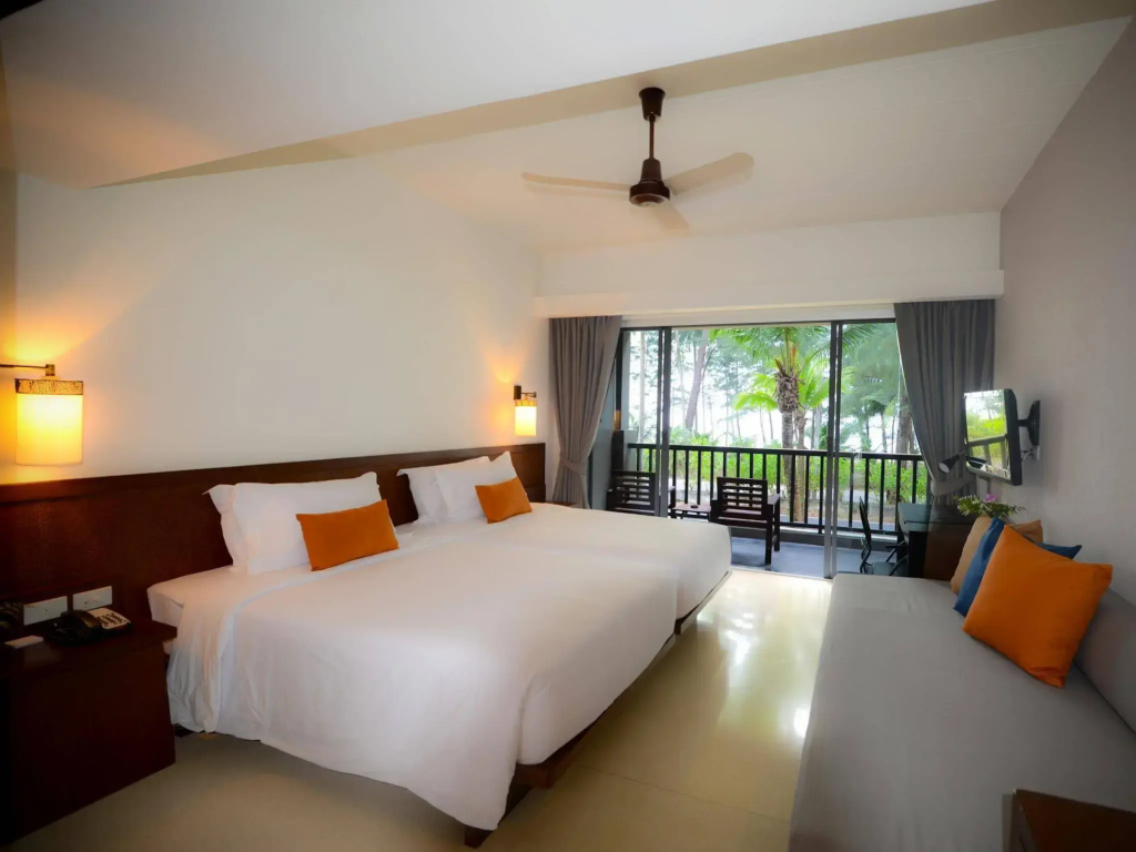 Southsea Khaolak Beach Resort