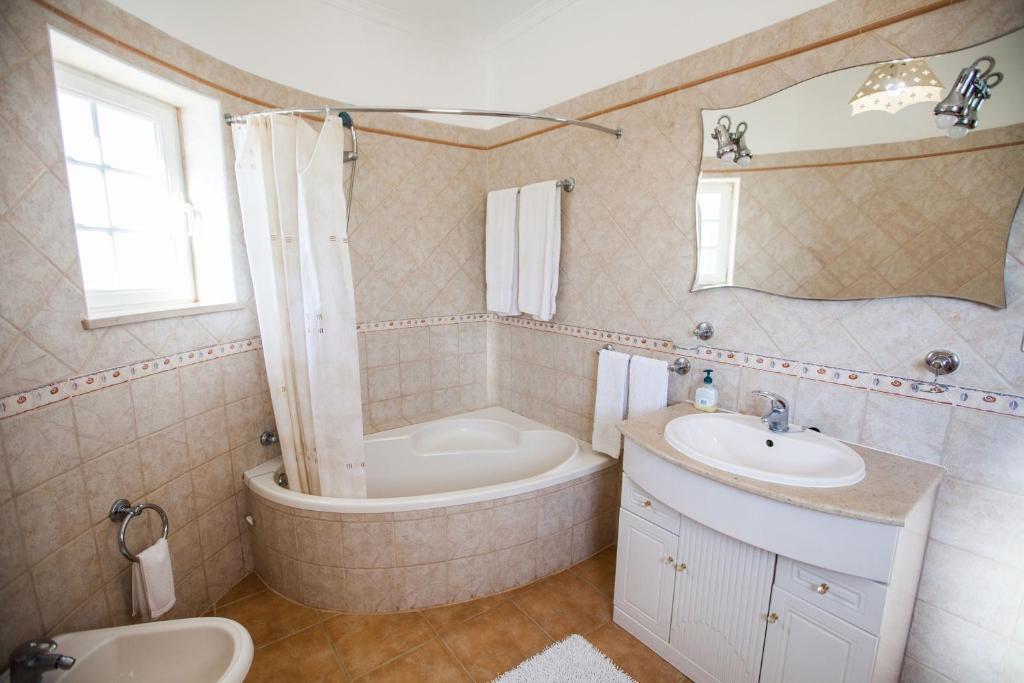 gallery_image_hidden_23