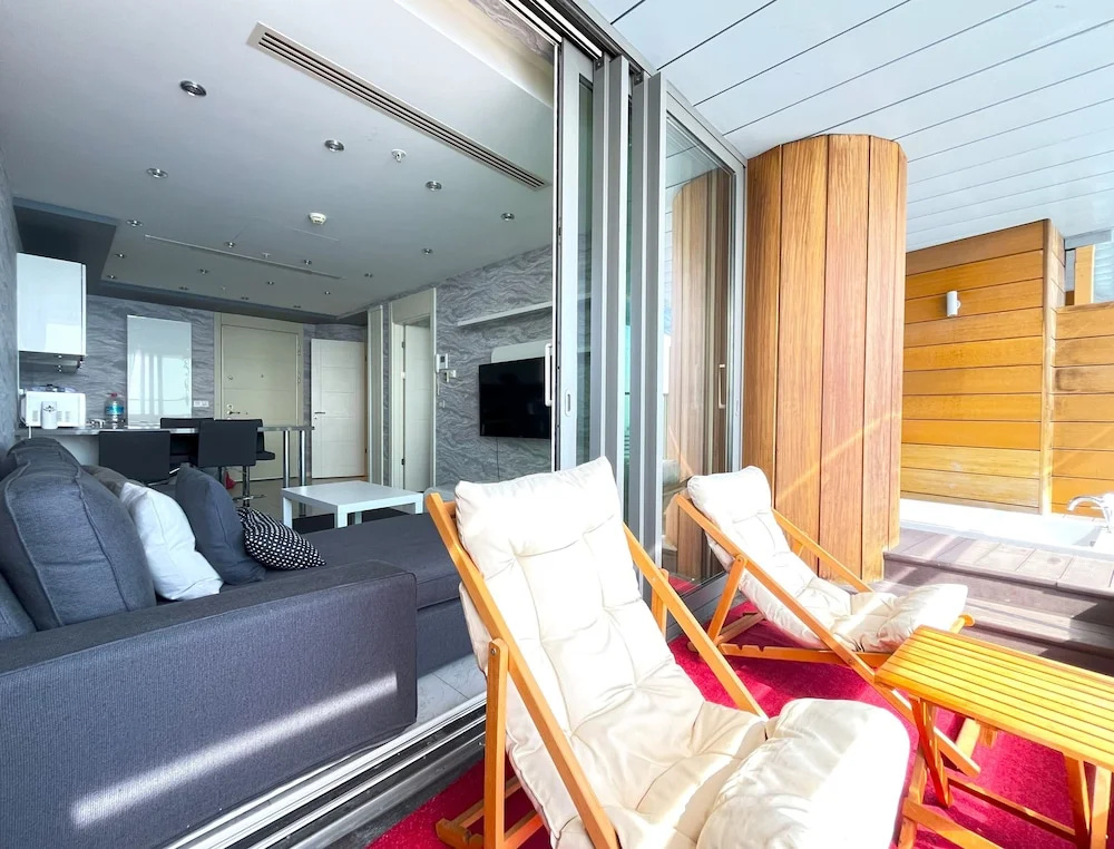 Flex Ottomare Suites — 4