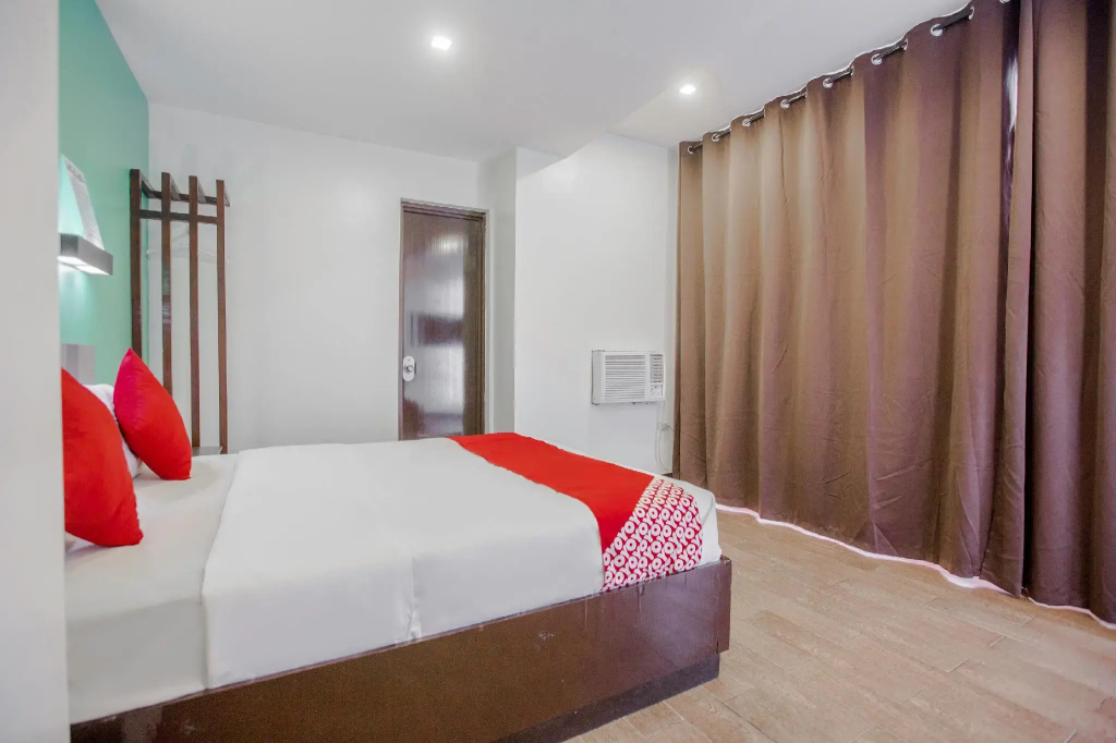 Superior Double room (full double bed)