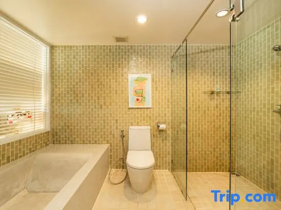 Номер Premier рядом с пляжем в The Briza Beach Resort Khaolak