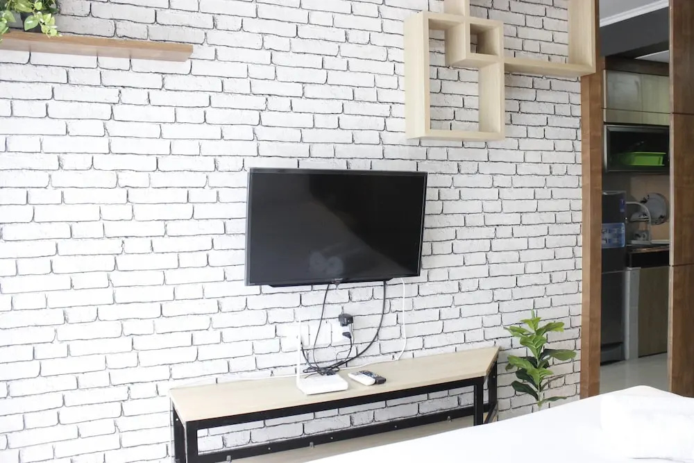 Artistic & Scenic Studio at Gateway Pasteur near Cimahi