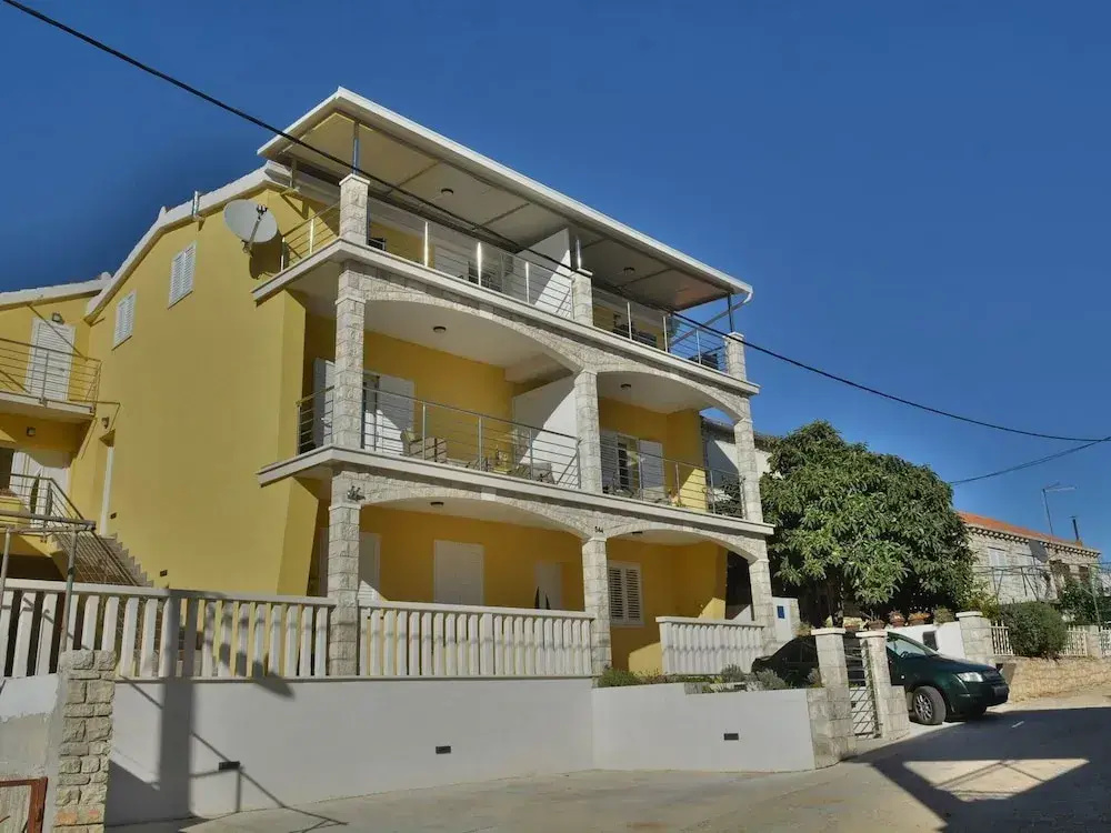Fancy Apartments Dream - Modern One Bedroom Apartment With Balcony and Sea View
