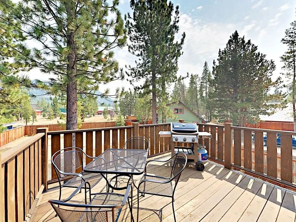 1947 Arrowhead Home 4 Bedrooms 3 Bathrooms Home