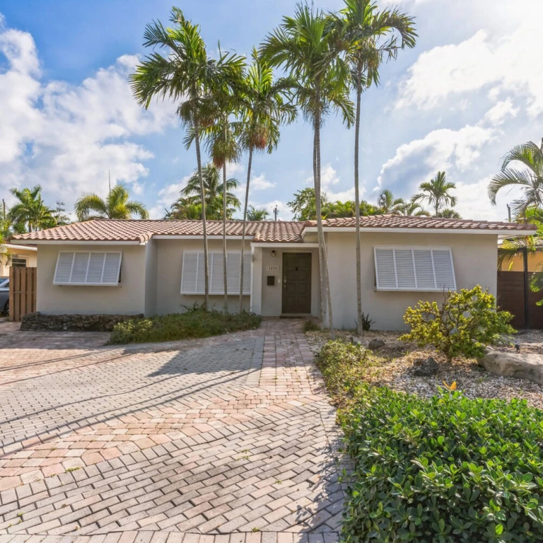 Kasa Laguna 5BD 2BA With Pool Putting Green, Fort Lauderdale