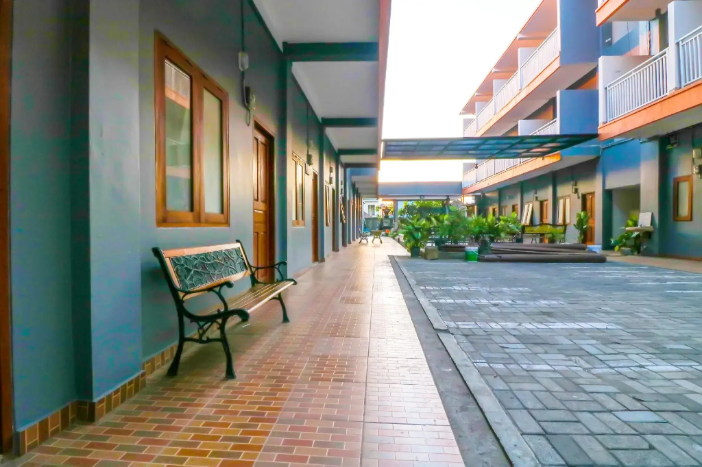 OYO 1670 Likko Inn
