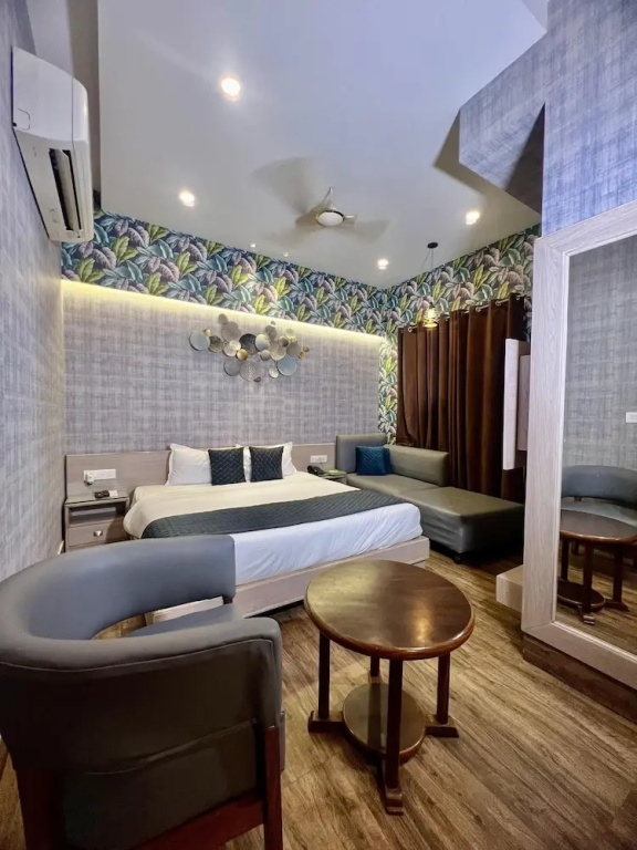 Gopinath The Grand - Chambres