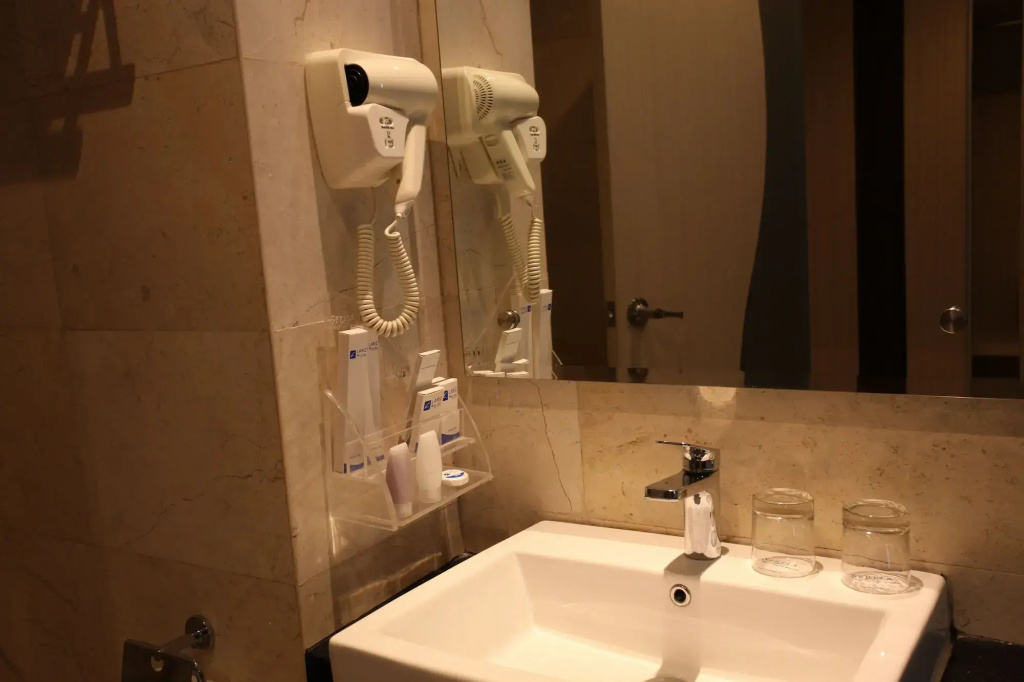 WThree Premier Hotel - Général
