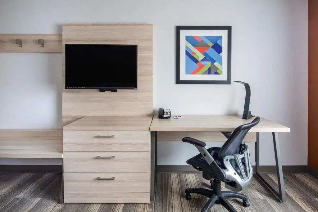 Holiday Inn Express and Suites Ontario Airport by IHG - Chambres