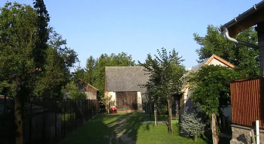 Öreg Fenyő Vendégház - фото 6