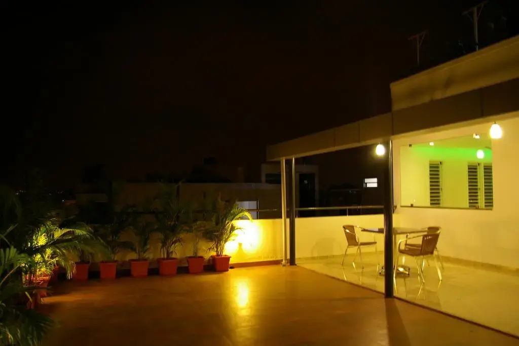 Roseline Suites - A Business Hotel - Général