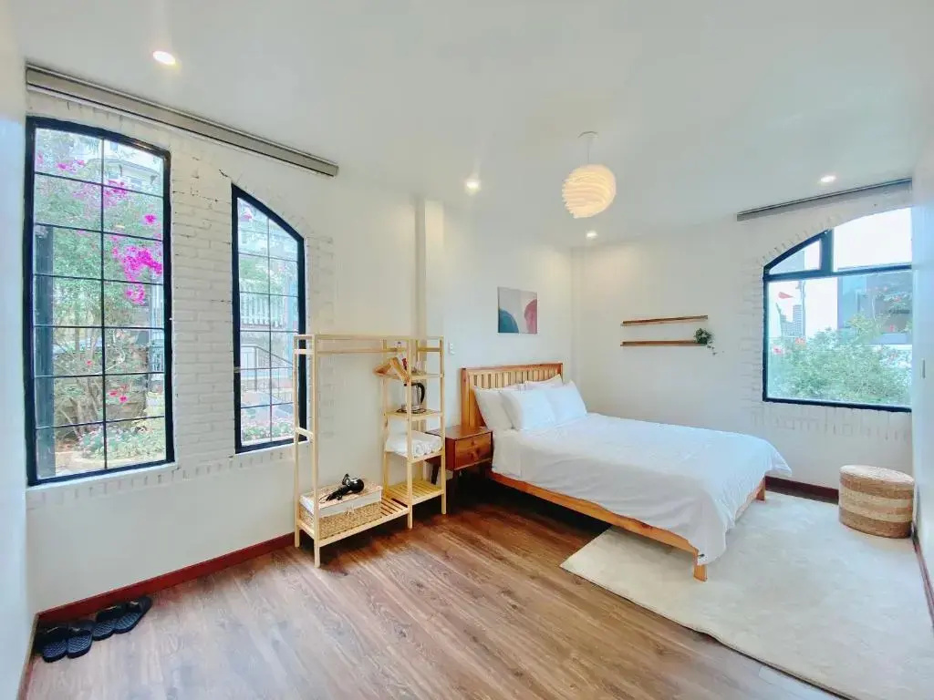 Standard Double room (full double bed)