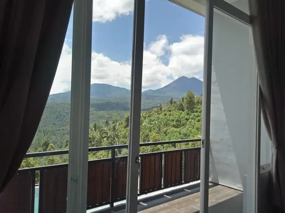 Balcony & Terrace