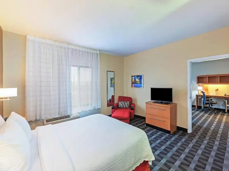 TownePlace Suites by Marriott North Owasso - Chambres