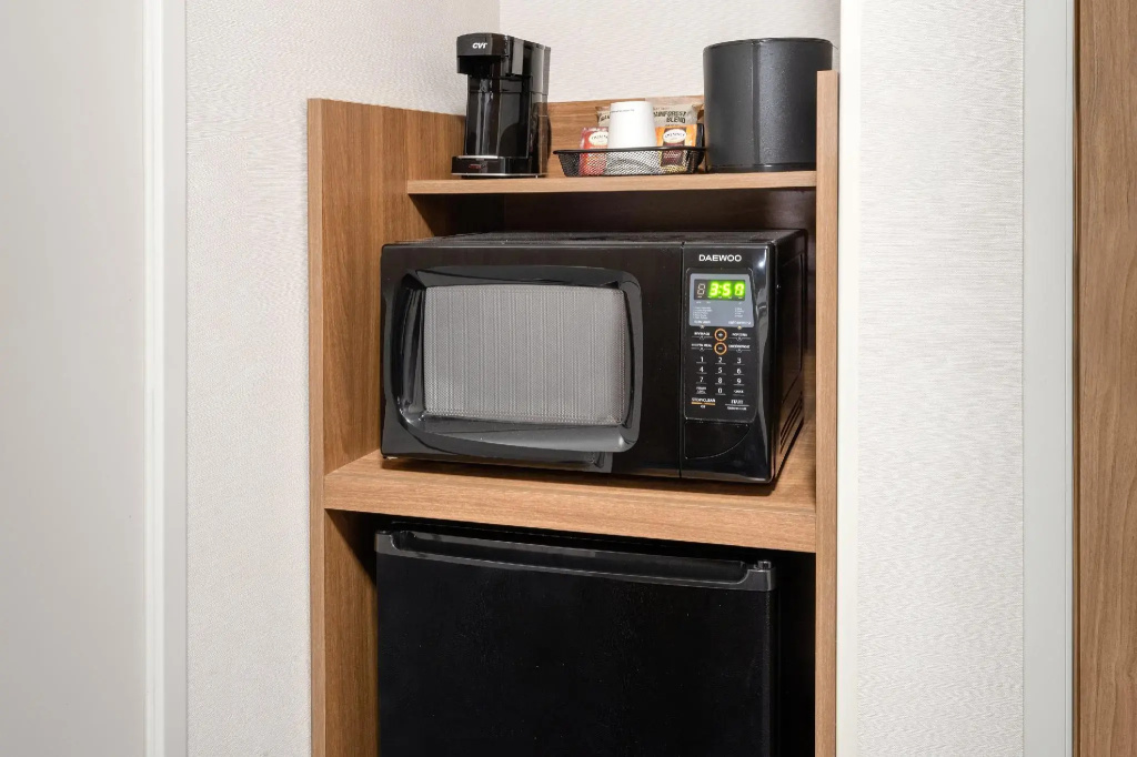 Standard Double room with mountain view (full double bed)
