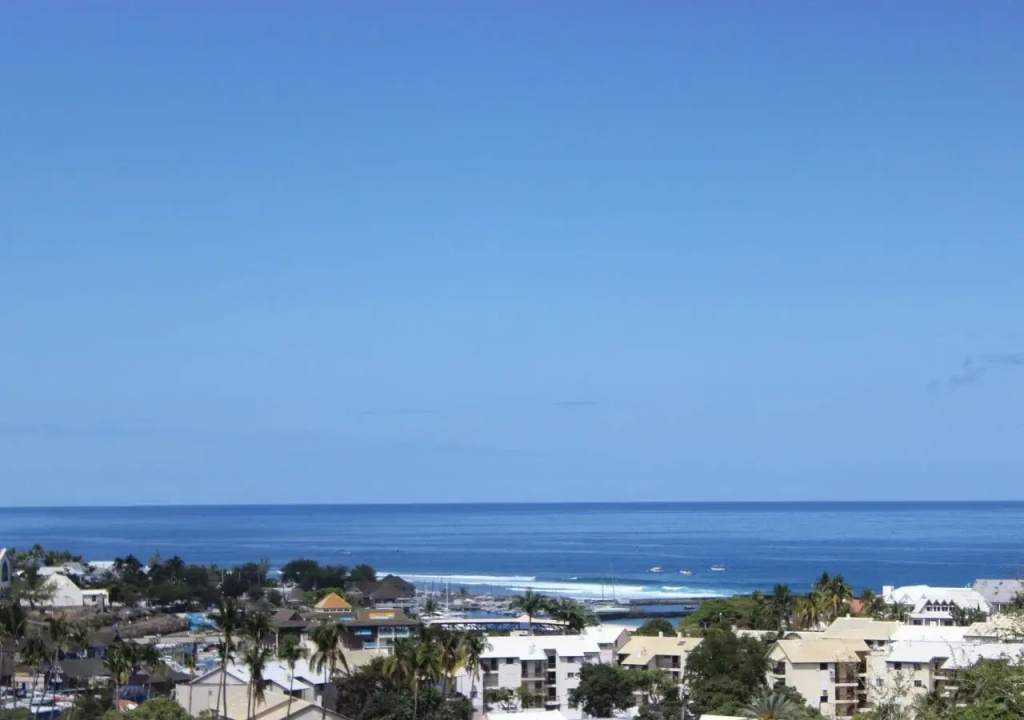 Beach & Waterfront