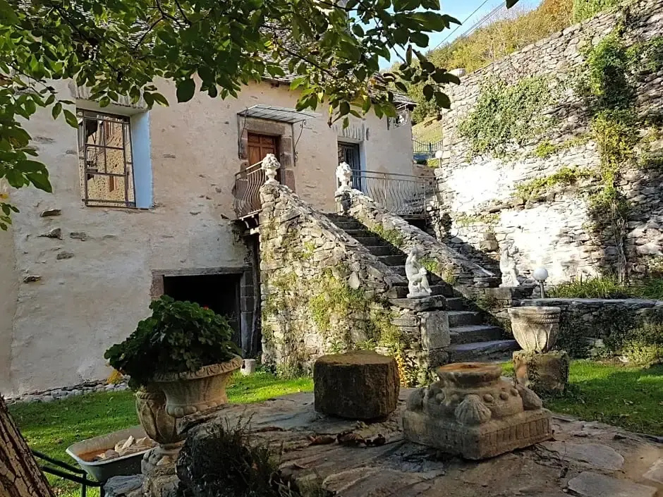 Manoir des P¿es