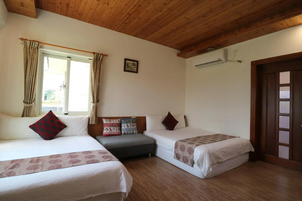 Double Cottage (twin beds)
