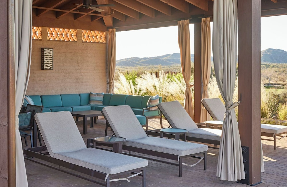 Rancho de los Caballeros Resort