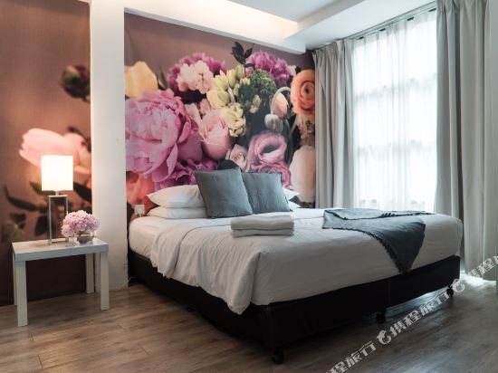 V Garden Hotel