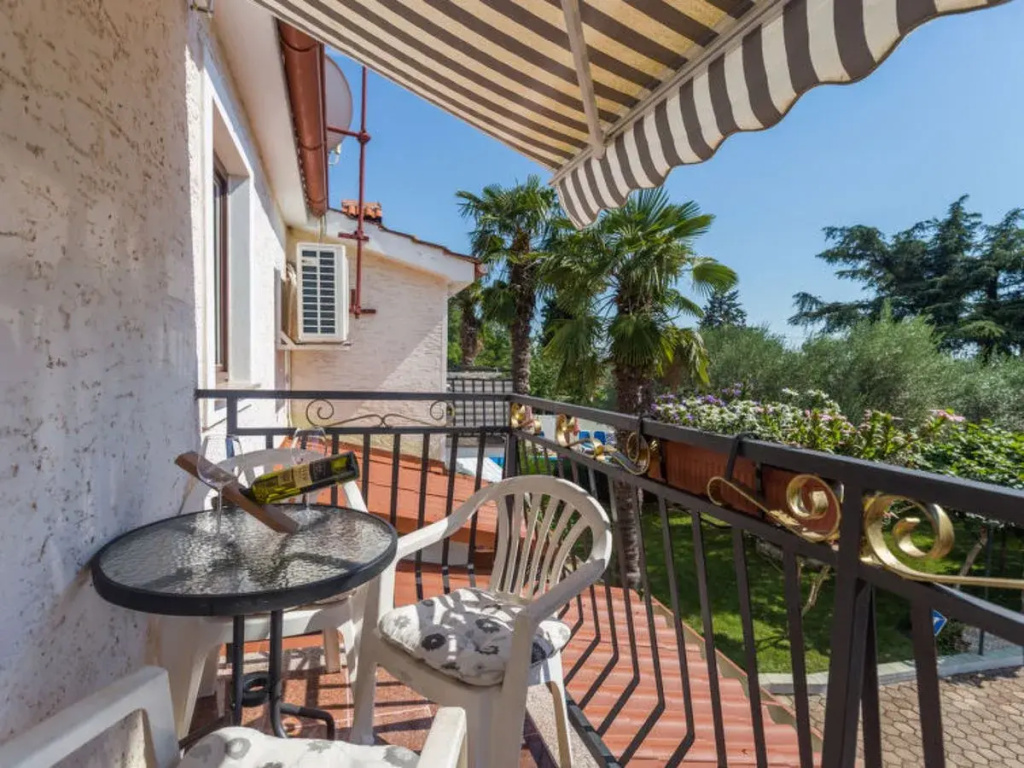 Balcony & Terrace
