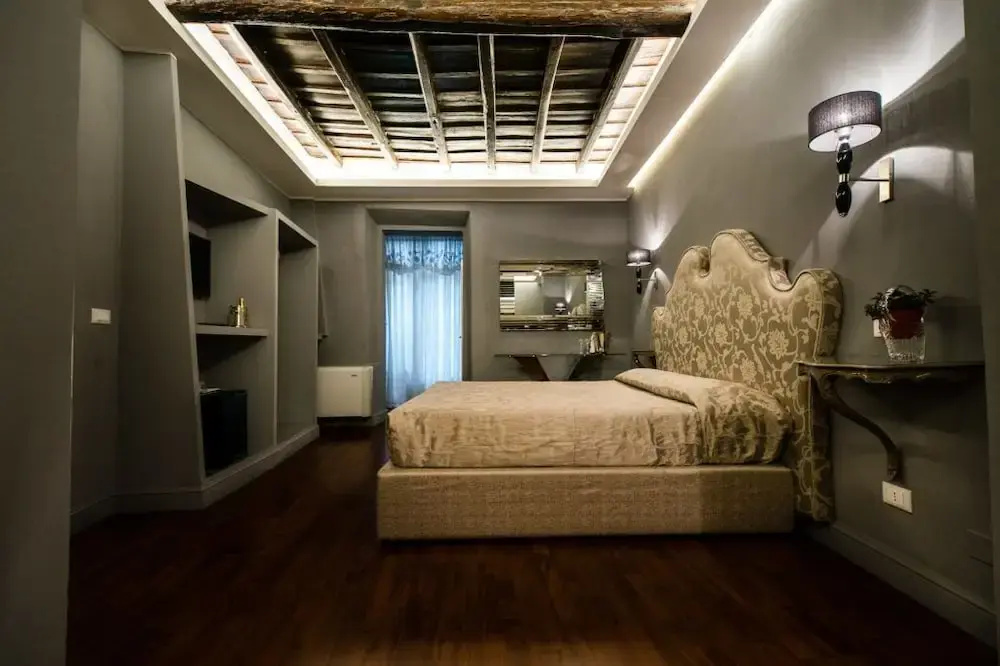 Standard Quadruple Family room