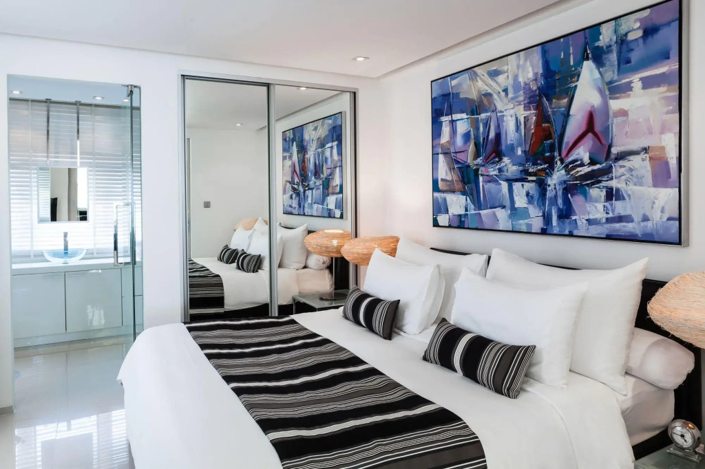 BYD Lofts Boutique Hotel & Serviced Apartments - Patong Beach, Phuket — фото