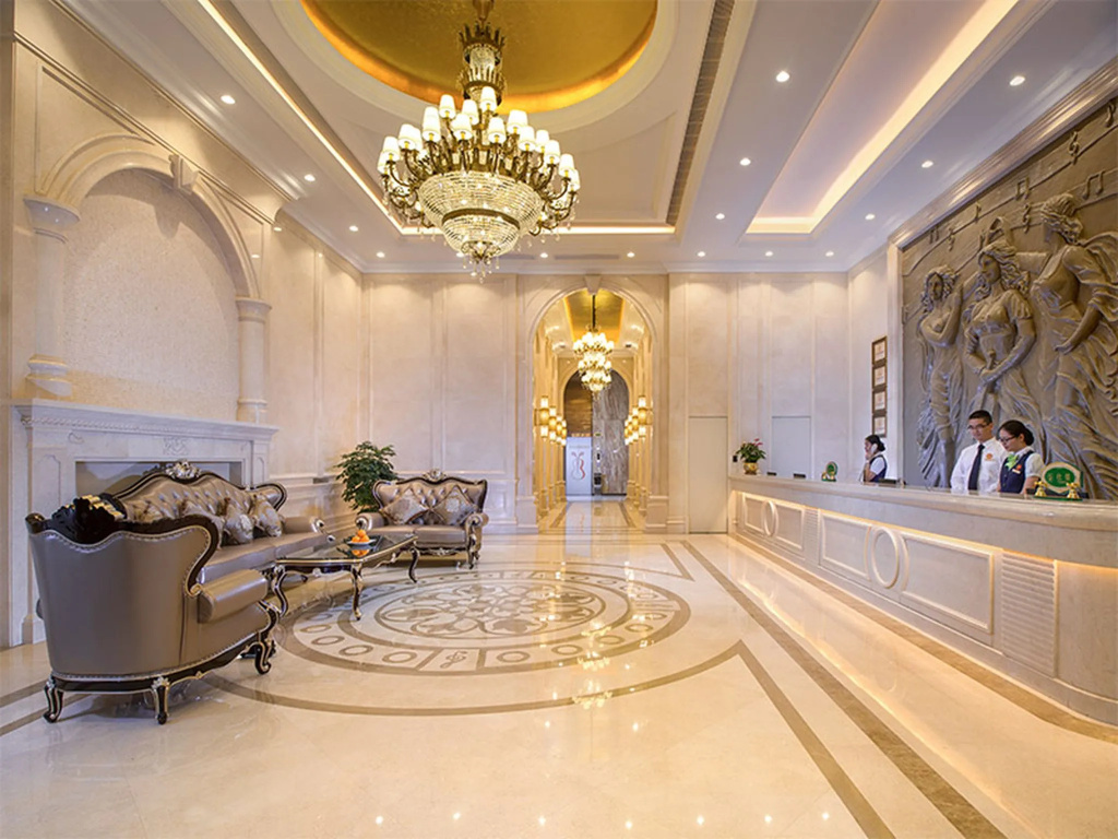 Lobby & Reception